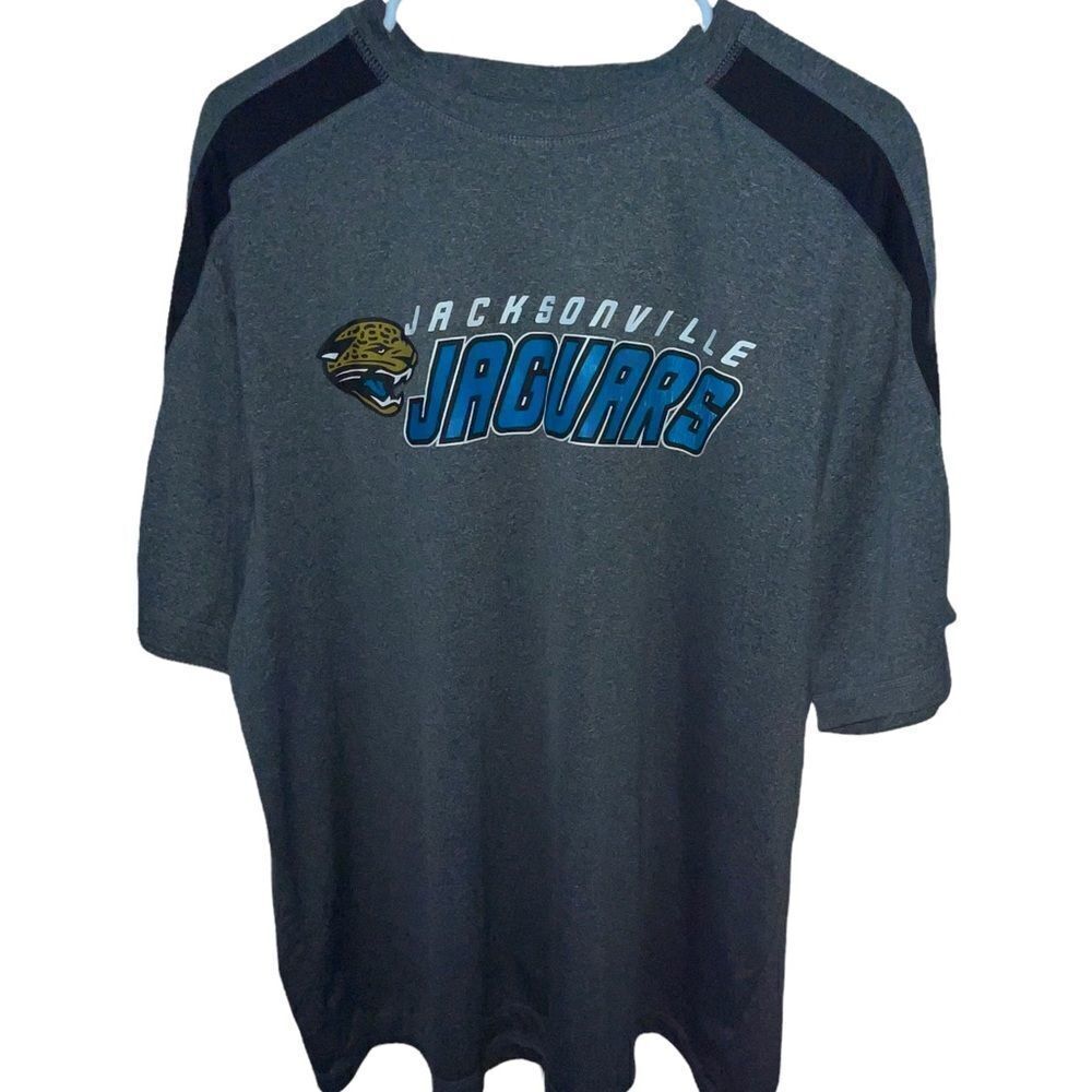 4/$25 - Jacksonville Jaguars Heathered‎ Grey T-Shirt w/ Black Accents  - Size XL